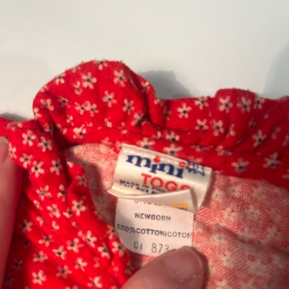 Vintage Mini Togs 0-14lbs Button-up Red Floral Shirt - Picture 3 of 5